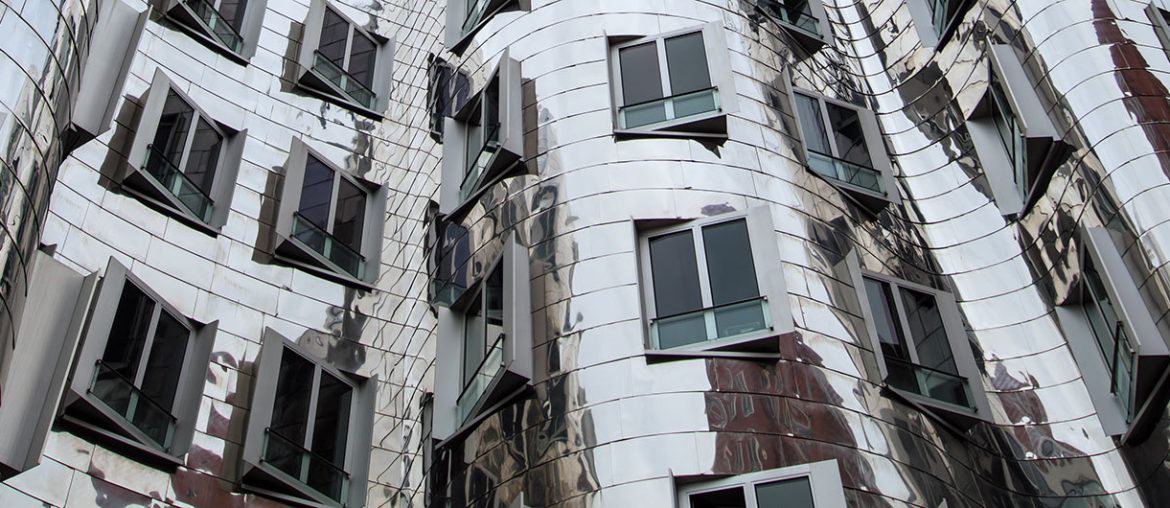 Das Gehry Haus im Düsseldorfer Medienhafen