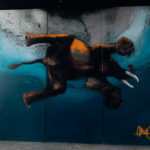 Schwimmender Elefant, Graffiti im Gebäude der ehemaligen Abhörstation der USA auf dem Teufelsberg Berlin.