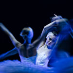 Mika Yoneyama tanzt Odette und Odile - den schwarzen und den weißen Schwan.