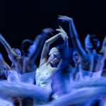 Mika Yoneyama tanzt Odette und Odile - den schwarzen und den weißen Schwan.