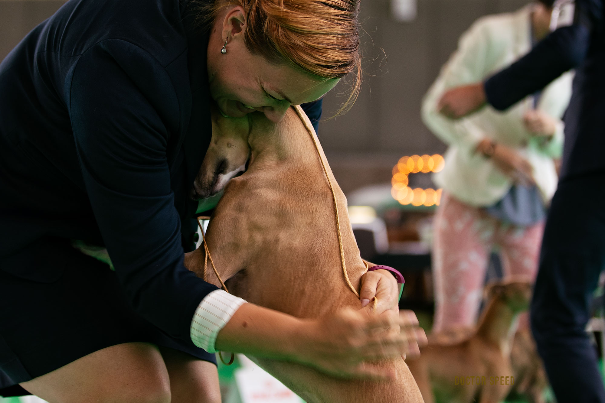 Heli Poikonen mit ihrer Weltjugendsiegerin 2018 - Besties Cookie Dough - ber der World Dog Show 2018 in Amsterdam