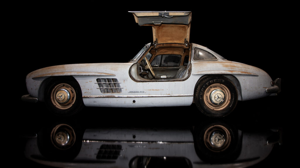 This Mercedes 300 SL Gullwing (number 43) was delivered to Maimi 1954.